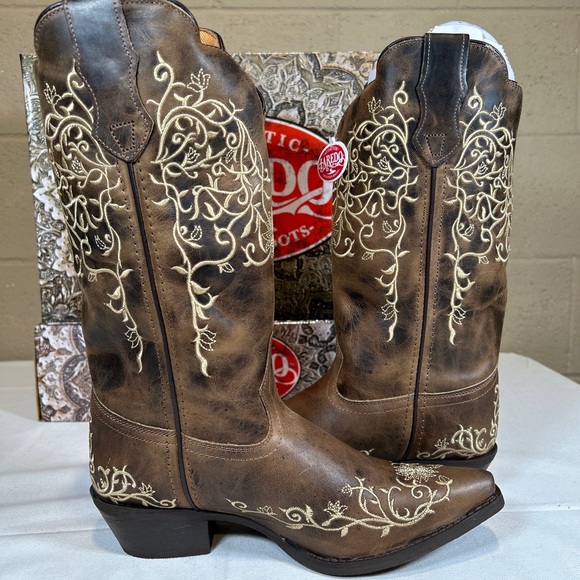 Laredo Western Boots Taupe/Off White Flower Embroidery Snip Toe Block Heel - Picture 3 of 6